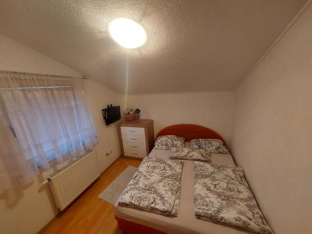 Apartments Tutto Bene 亚伊采 外观 照片